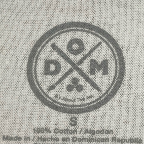 DOM Men’s Graphic Print T-Shirt Size Small White Believe In Yourself Big Foot - Picture 3 of 7